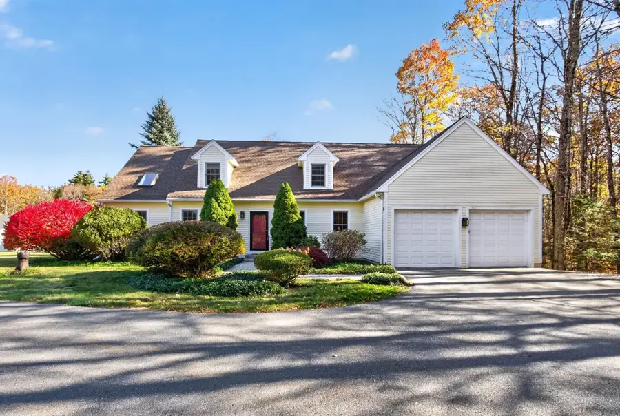 4 Iris Ct #4, Lunenburg, MA 01462 - #3