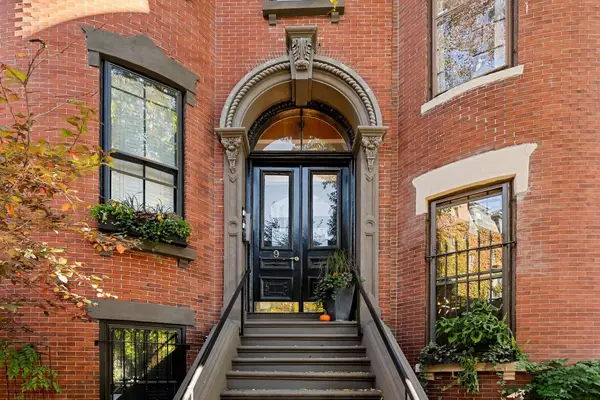 9 Upton St #2, Boston, MA 02118
