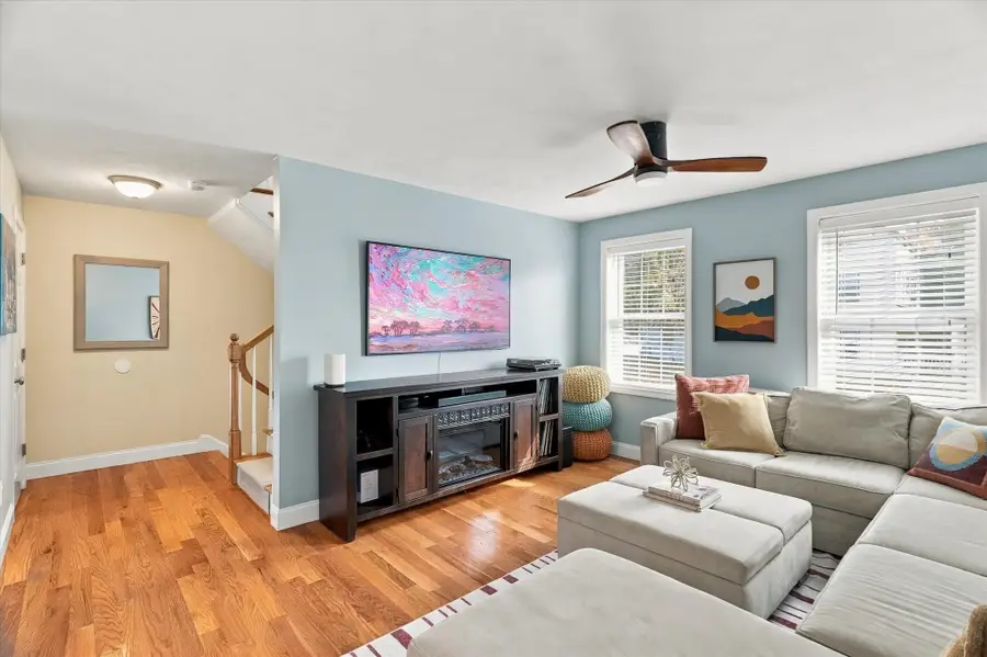 34 School St #34, Haverhill, MA 01830 - #3