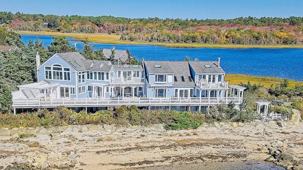 4 West Ave, Marion, MA 02738