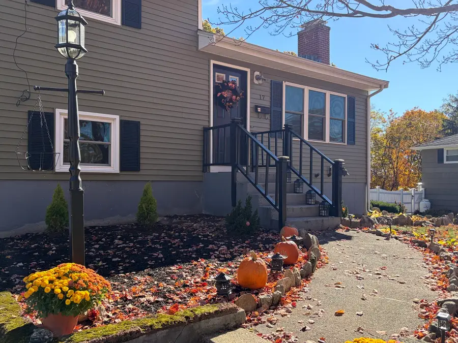 17 Arrowhead Road, Bellingham, MA 02019 - #2