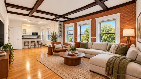 19 South St #11, Boston, MA 02135