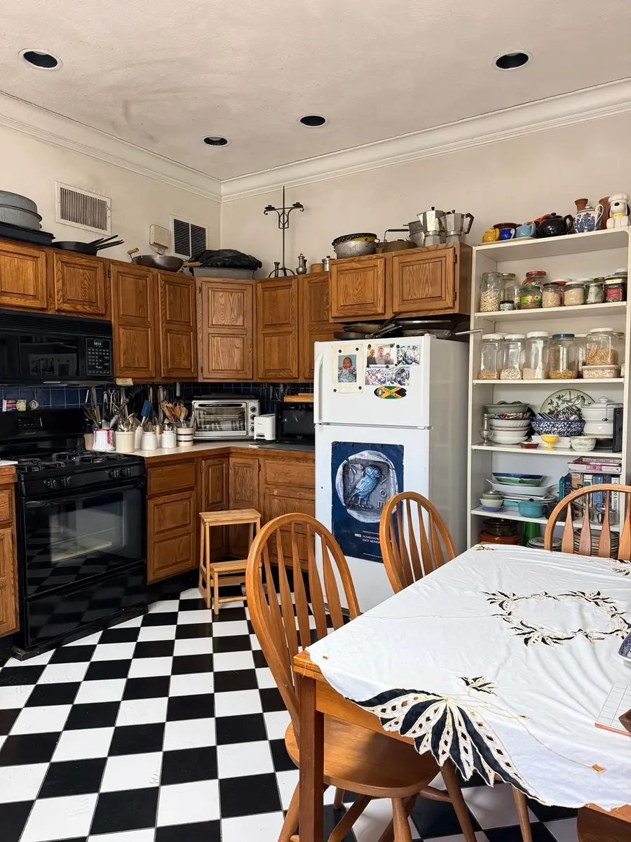110 Kinnaird St #B, Cambridge, MA 02139 - #2