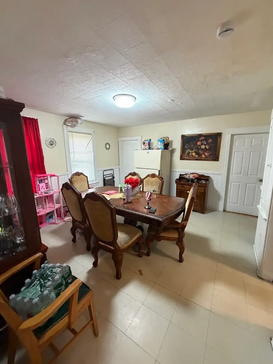 903-905 Essex St, Lawrence, MA 01841 - #3
