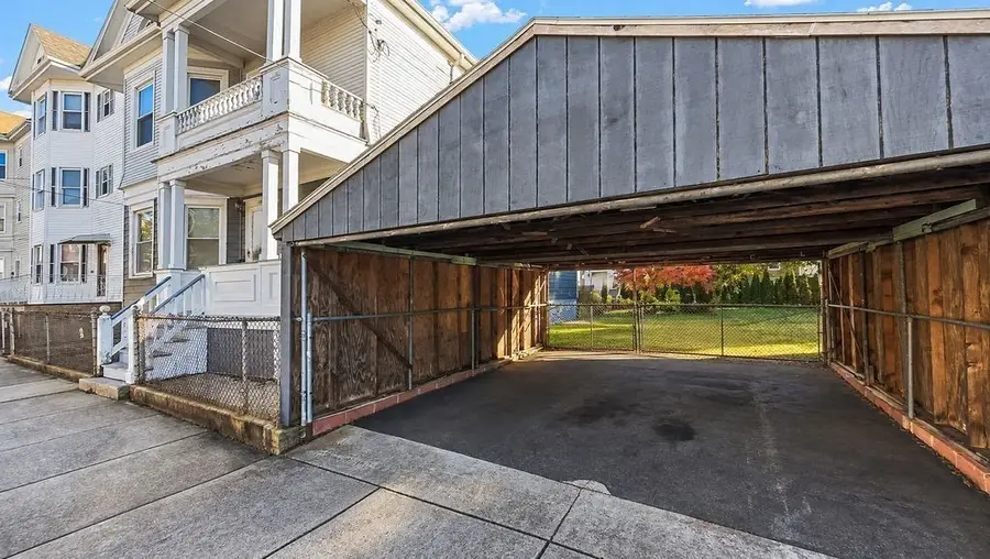 252 Whitman St, New Bedford, MA 02745 - #2