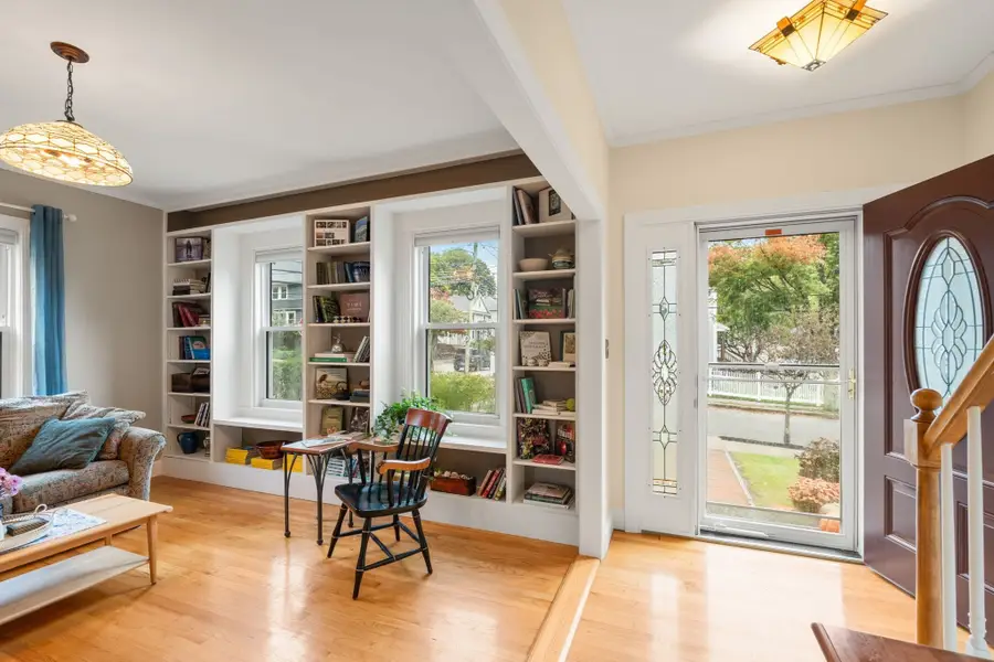 192 Wren Street, Boston, MA 02132 - #3