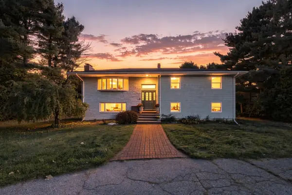 12 Pond Brook Cir, Weston, MA 02493