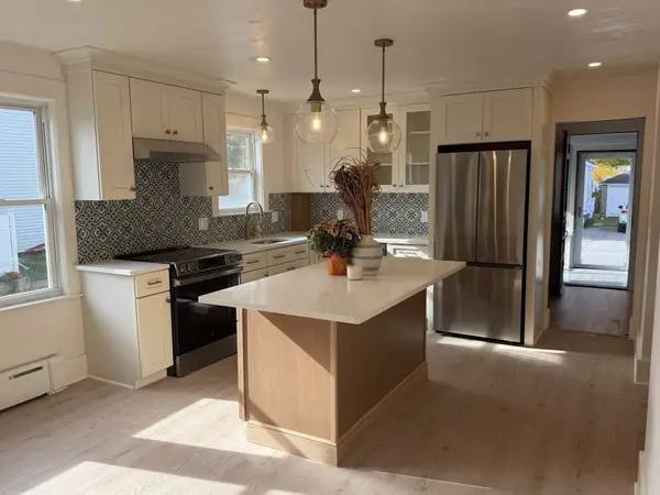 17 Powow St. #17, Amesbury, MA 01860