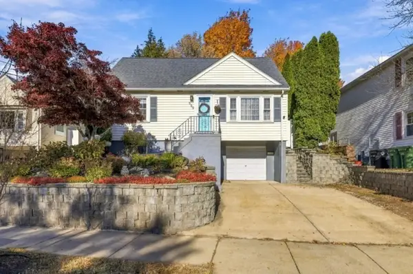 559 Main St, Watertown, MA 02472
