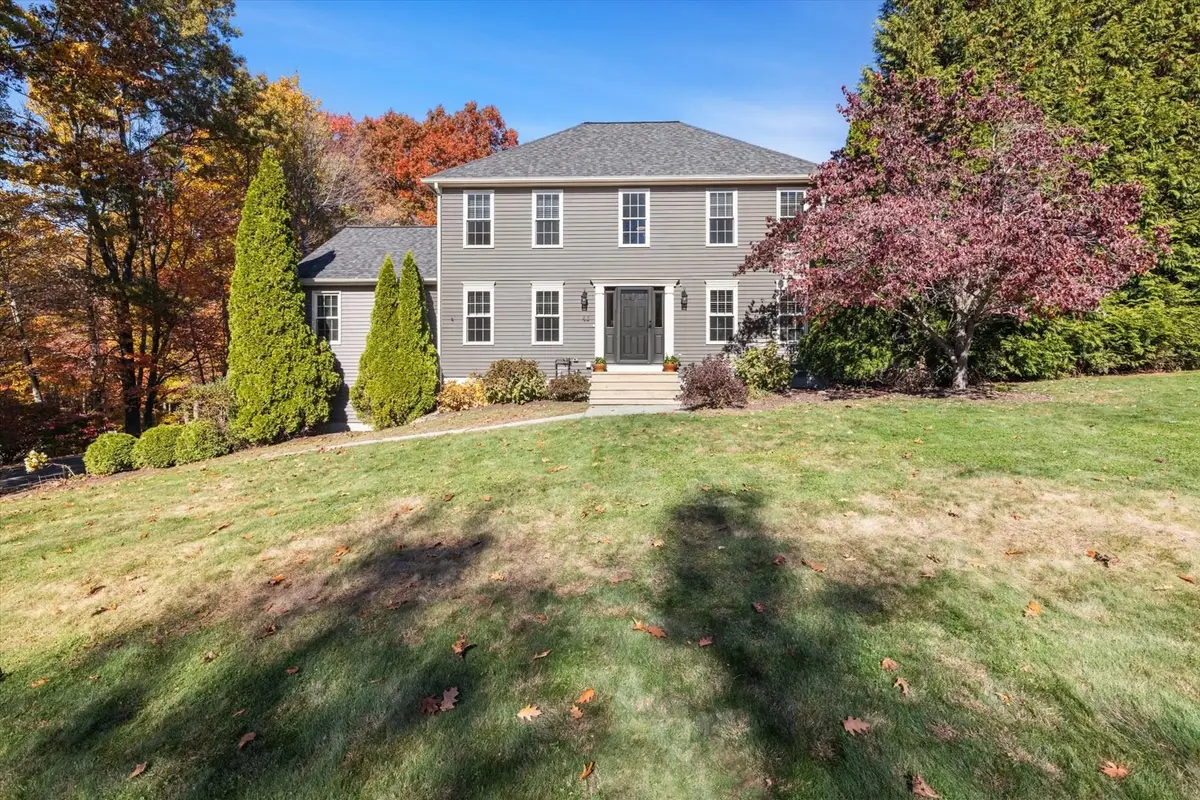 43 Tipperary Dr, Whitinsville, MA 01588 - #1