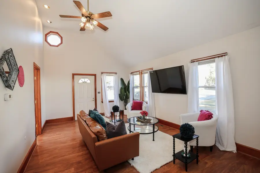 60 Columbia Rd, Lowell, MA 01854 - #3
