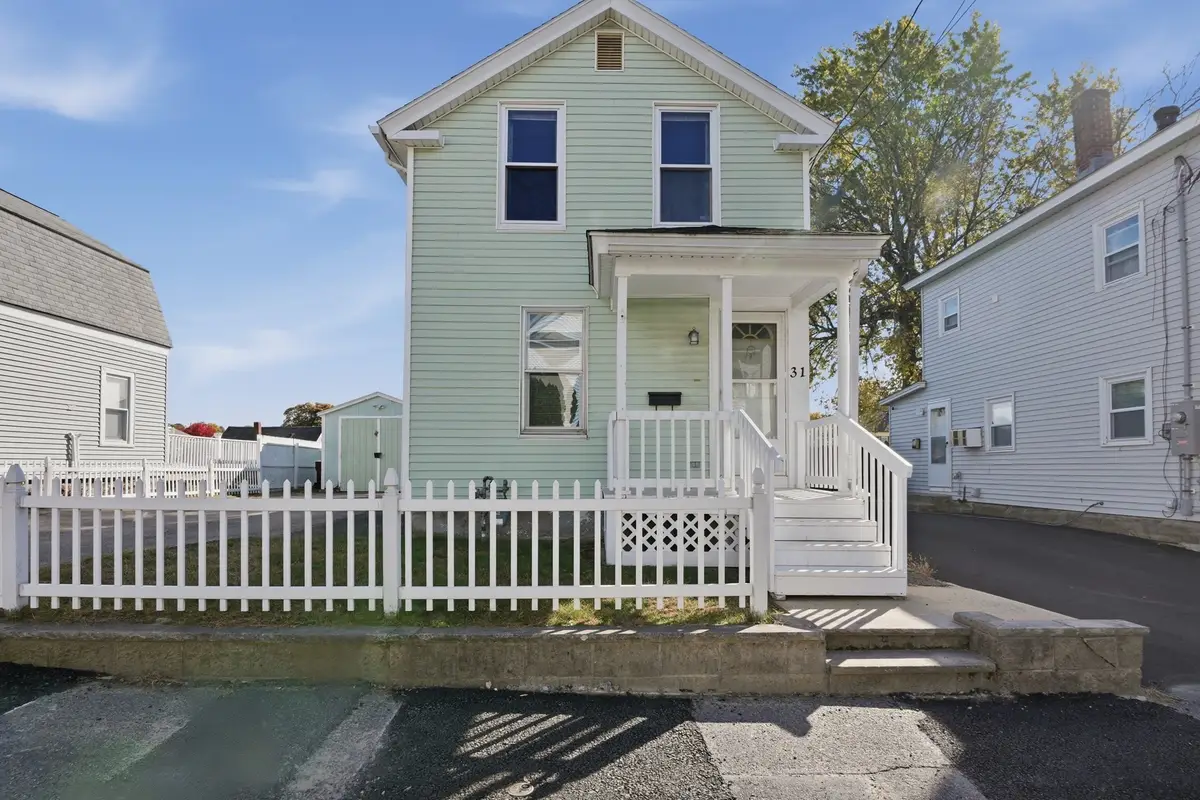 31 Bunker Hill Ave, Lowell, MA 01850 - #1