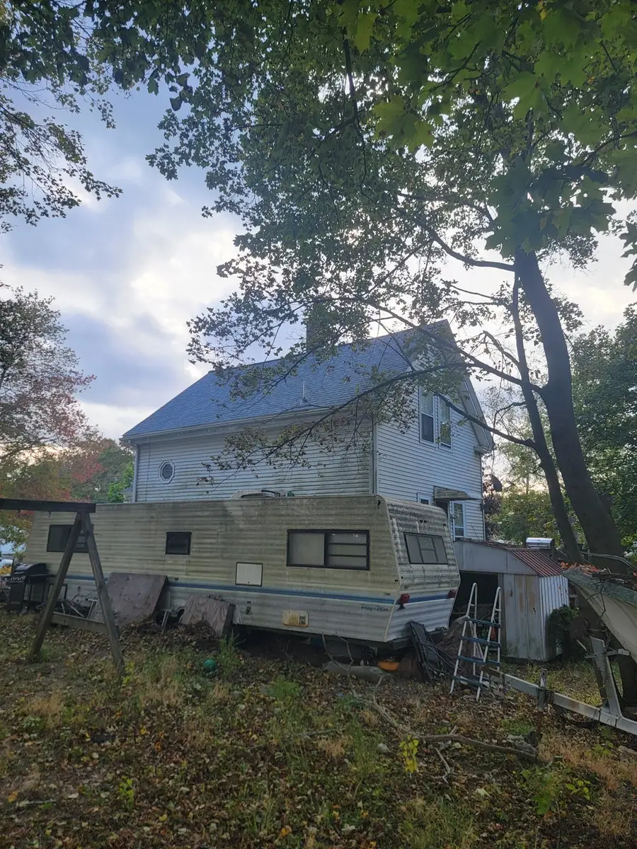 43 Dean St, Mansfield, MA 02048 - #3
