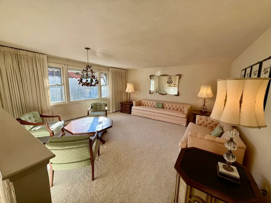 172 Purchase St, Milford, MA 01757 - #3