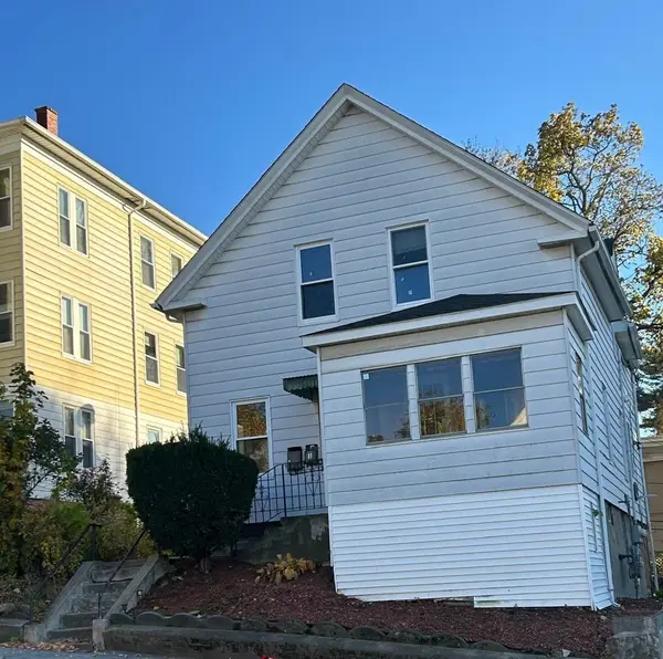 128 Endicott St, Worcester, MA 01610
