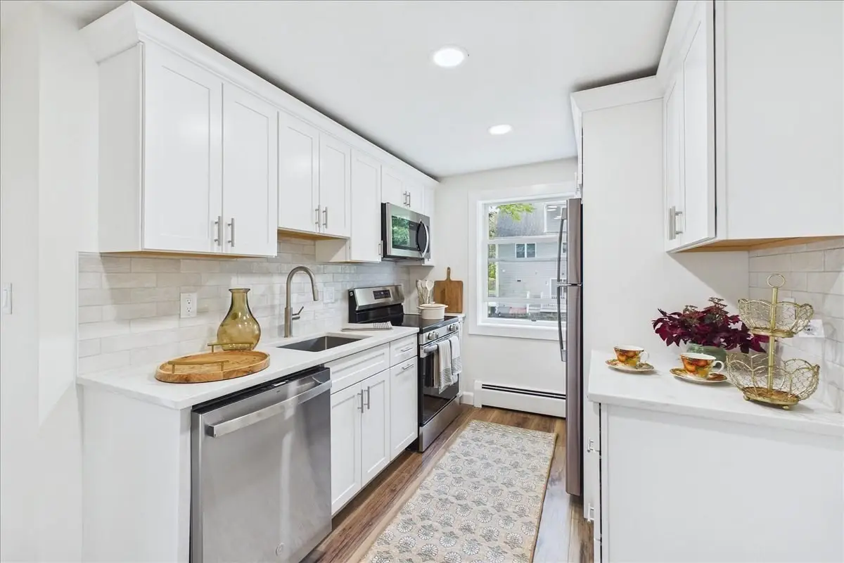 31 Montvale Avenue #11, Woburn, MA 01801 - #1