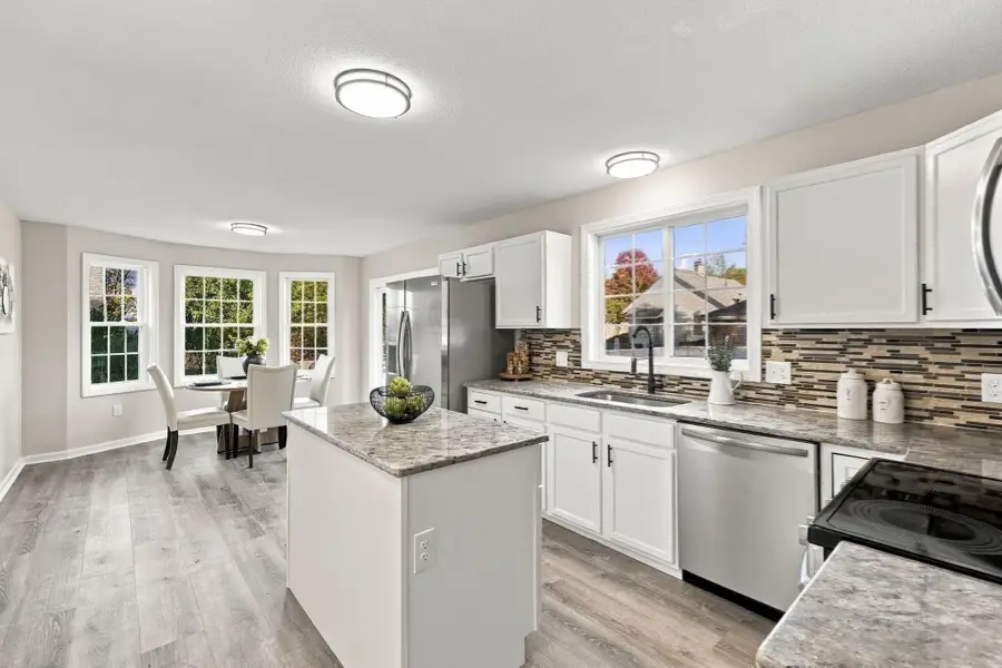 54 Agnes St, Springfield, MA 01118 - #2