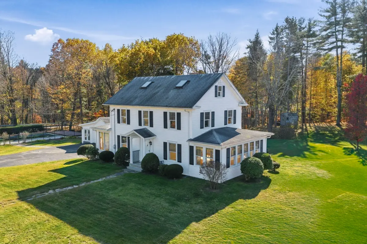 32 East St, Southampton, MA 01073 - #1