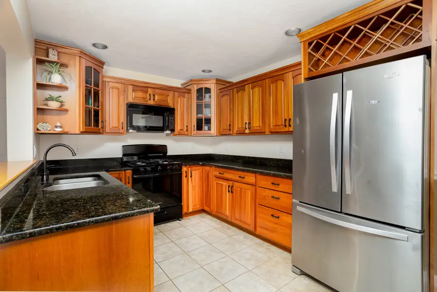 8 Alden Dr #8, Berlin, MA 01503 - #3