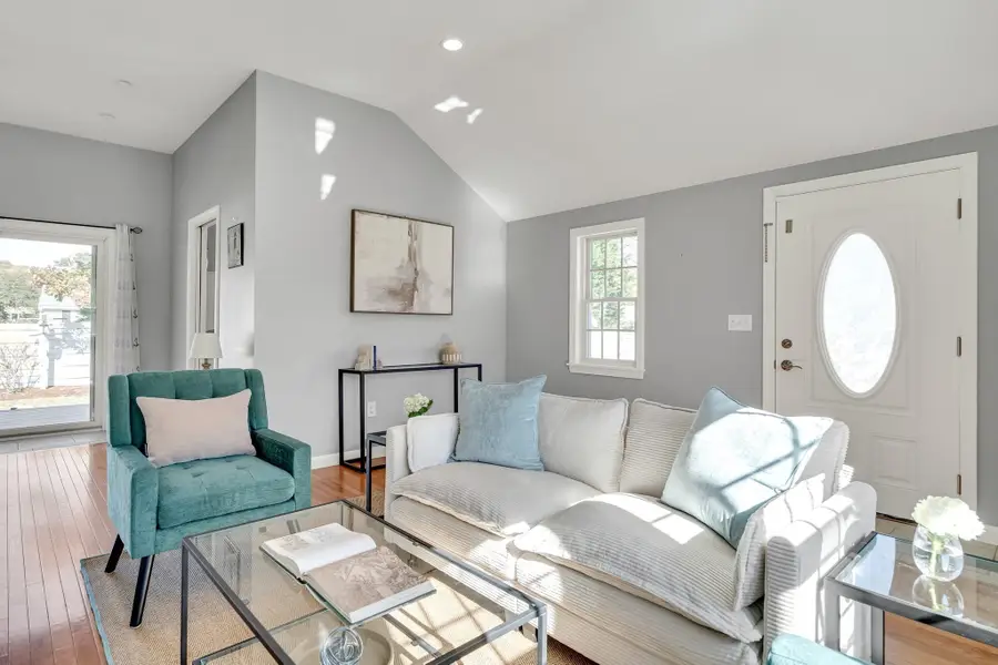 62 Vine Brook Rd, South Yarmouth, MA 02664 - #3