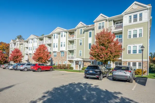200 Martins Landing #107, North Reading, MA 01864