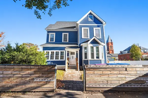 164 Pine St, Holyoke, MA 01040