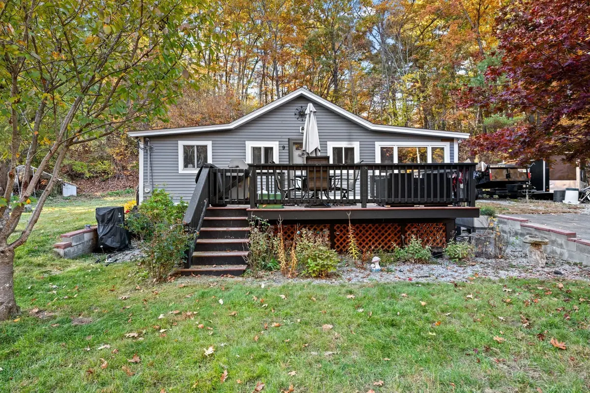 9 Valley Rd, Groton, MA 01450 - #1