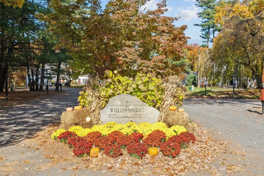 910 Welllman Ave #910, North Chelmsford, MA 01863 - #2