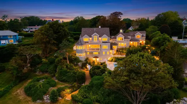 349 Ocean Ave, Marblehead, MA 01945