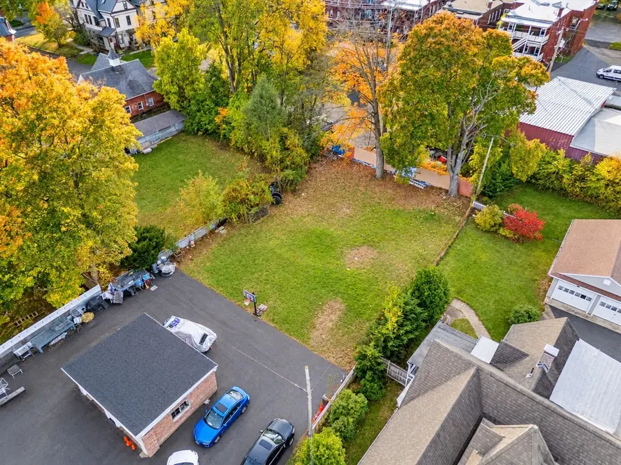 18-20 Oconnor Ave, Holyoke, MA 01040 - #3