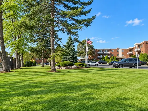 200 Governors Dr #19, Winthrop, MA 02152
