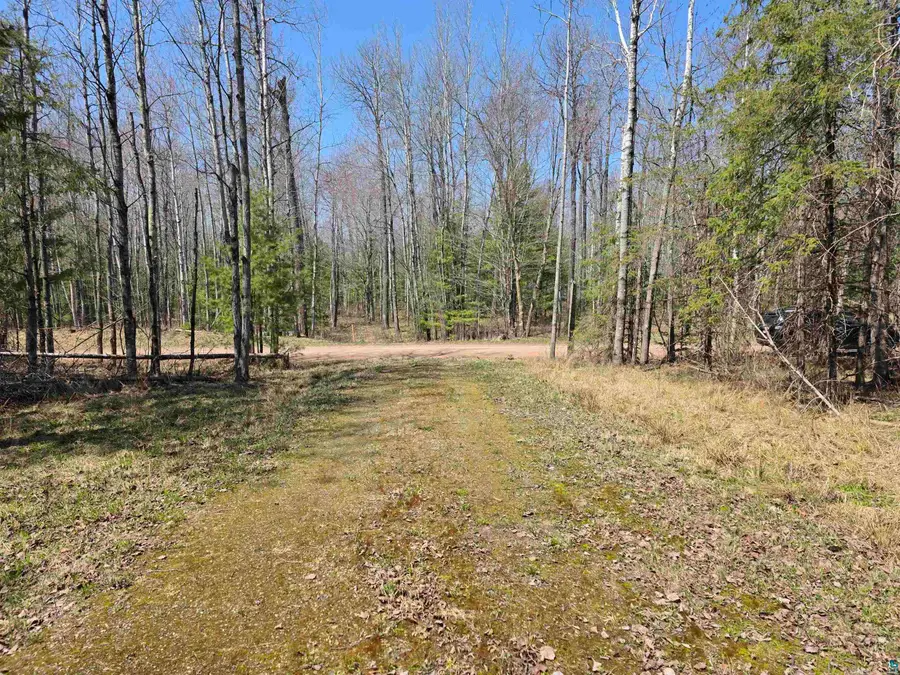 1567 North Shore Rd, La Pointe, WI 54850 - Image #2
