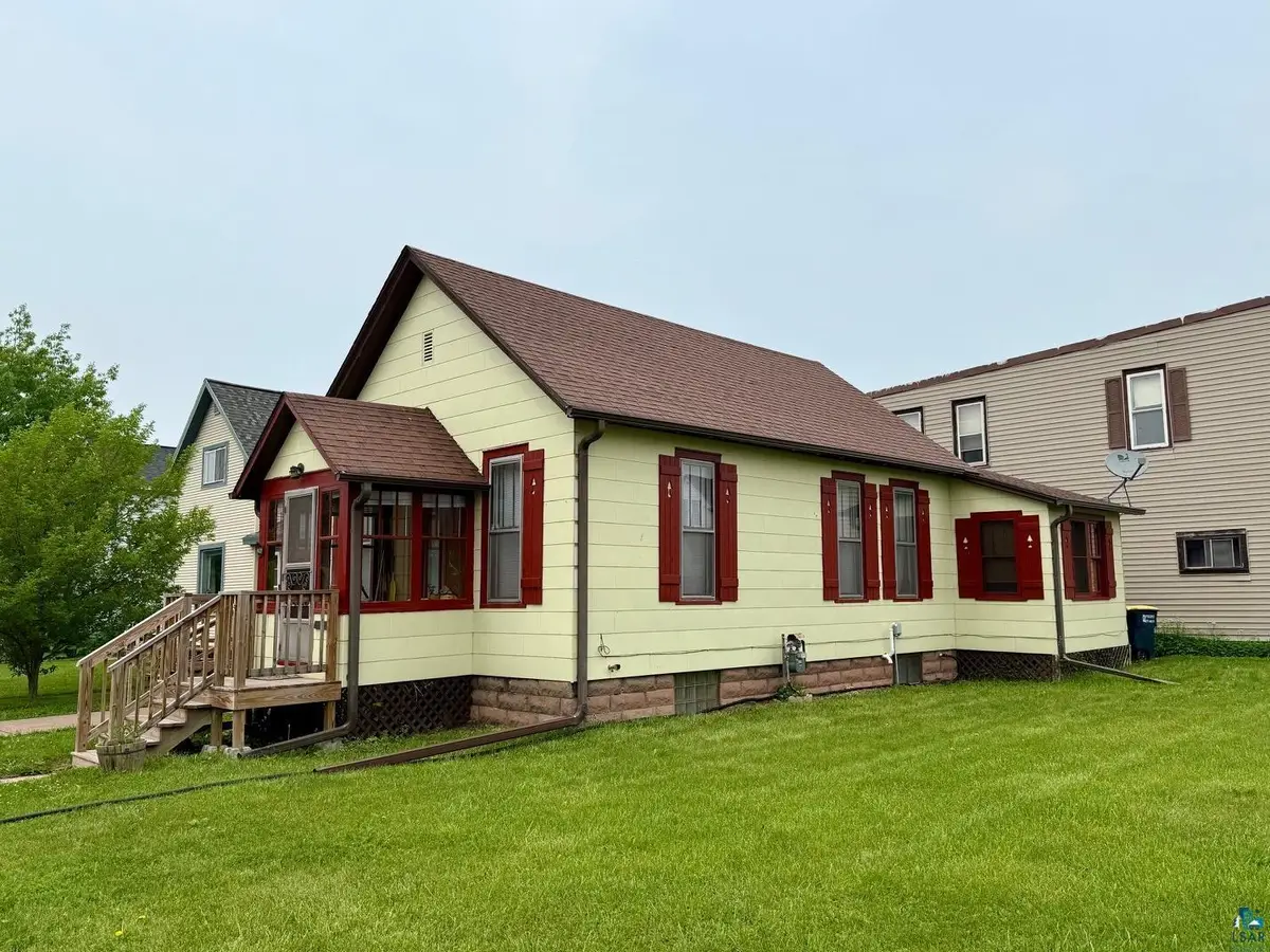 620 Vaughn Ave, Ashland, WI 54806 - Image #1