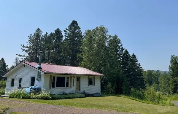 5412 Vista Ln, Silver Bay, MN 55614