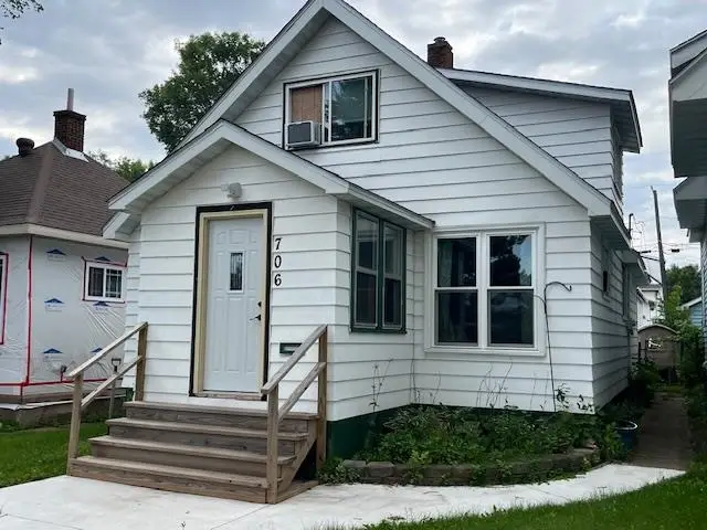 706 Clay St, Eveleth, MN 55734 - Image #2