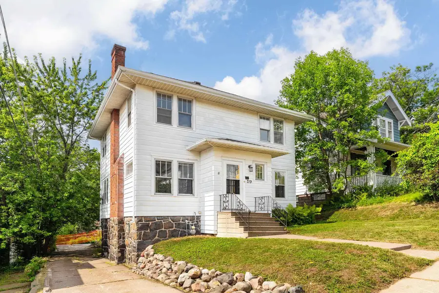 719 N 16th Ave E, Duluth, MN 55812 - Image #2