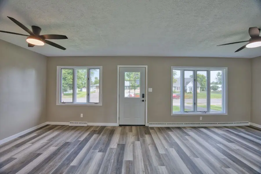 222 Arlington Rd, Hoyt Lakes, MN 55750-0000 - Image #3