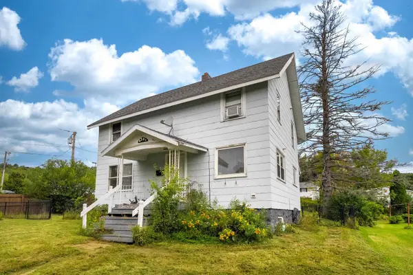 4301 Oneida St, Duluth, MN 55804