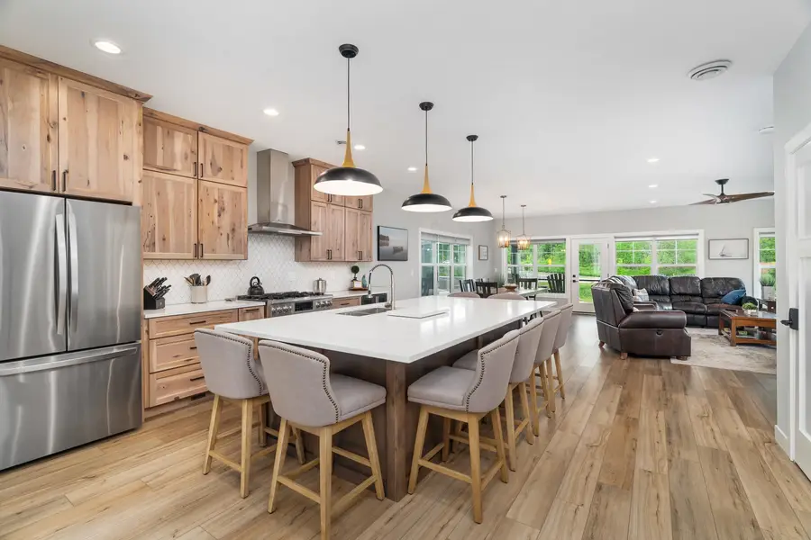 121 Kayak View Ct, Duluth, MN 55807 - Image #2