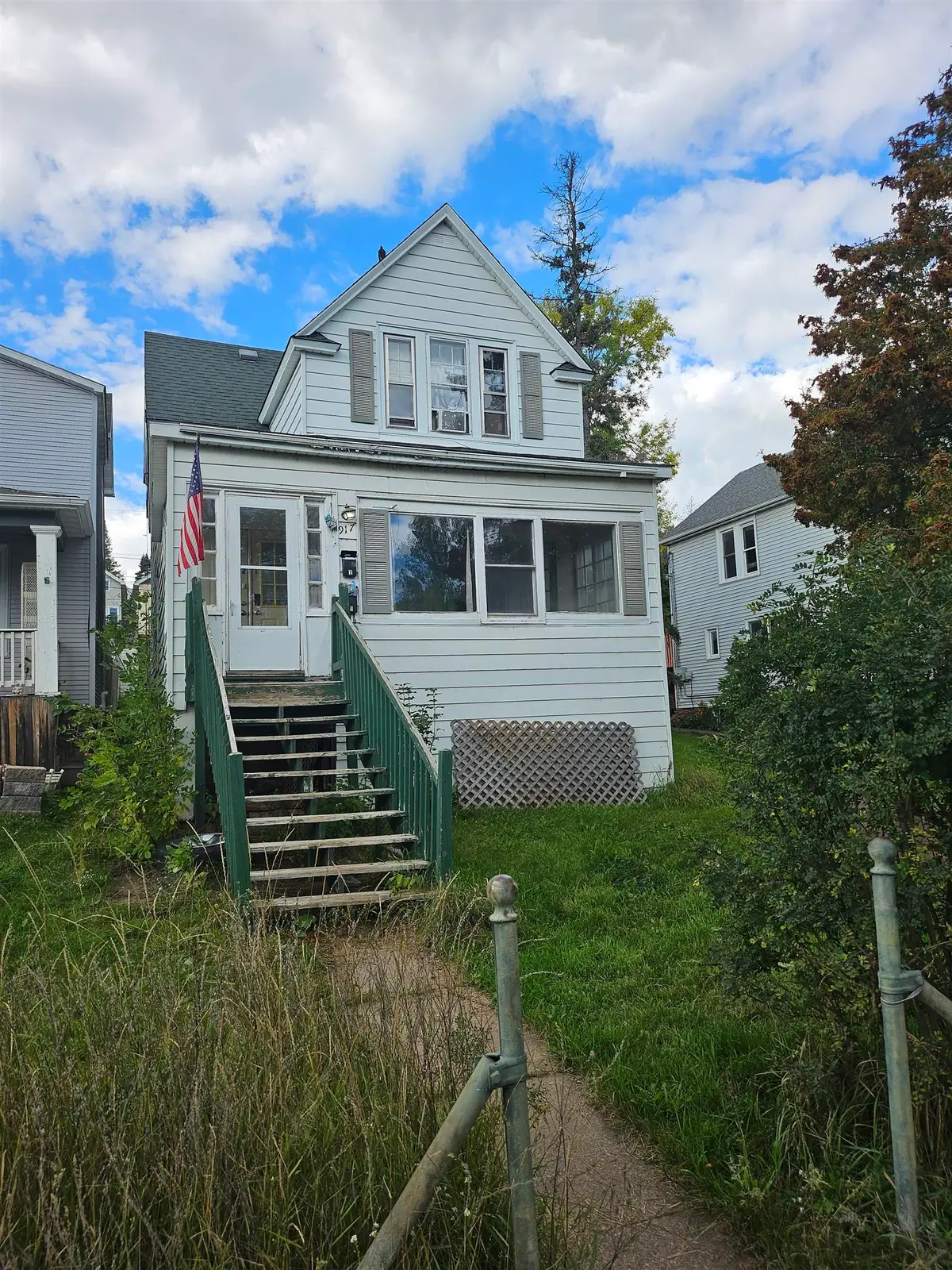 917 E 7th St, Duluth, MN 55805 - Image #1