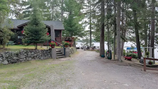 8450 Vermilion Dr, Cook, MN 55723