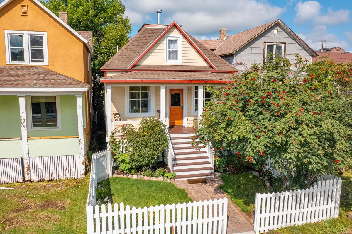 27 E Harvey St, Ely, MN 55731 - Image #1