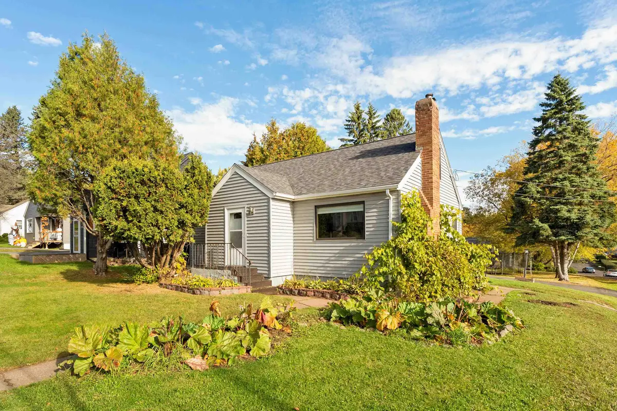 2402 Piedmont Ave, Duluth, MN 55811 - Image #1