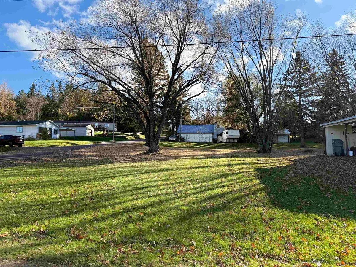 418 Lincoln Dr, Mellen, WI 54546 - Image #1