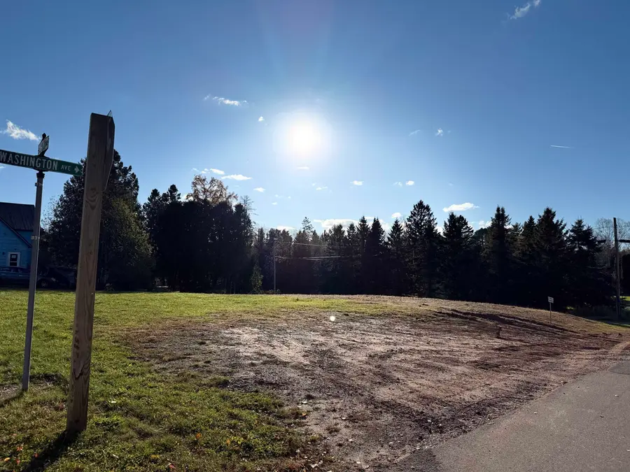 115 Washington Ave, Mellen, WI 54546 - Image #2