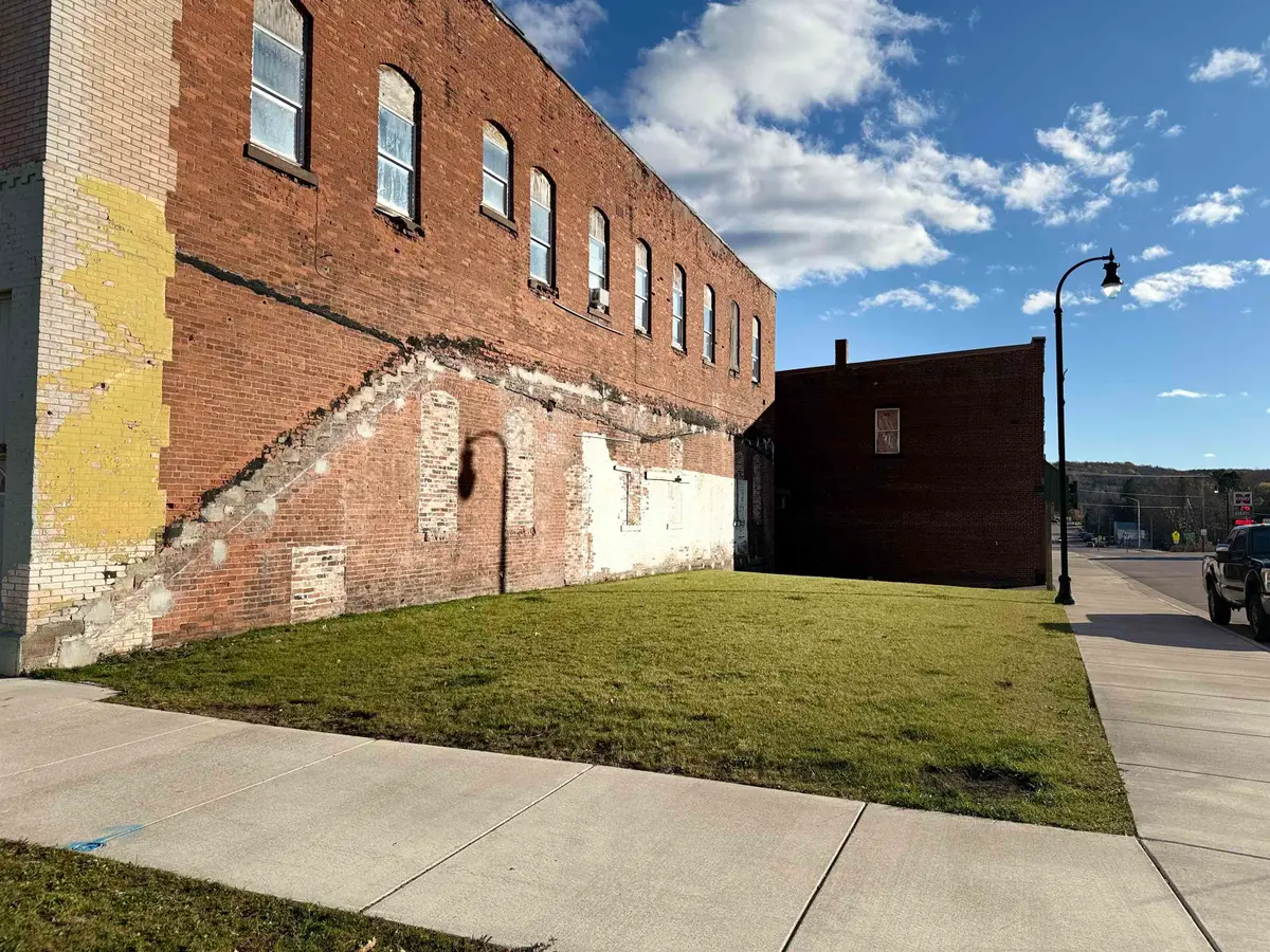 100 Main St S, Mellen, WI 54546 - Image #1