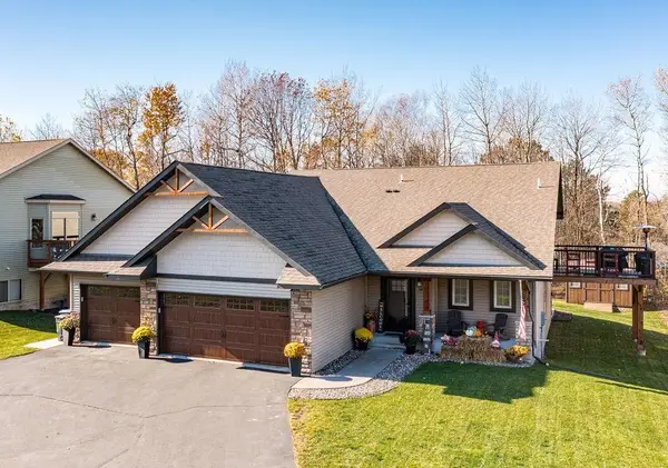 14 Deer Valley Rd, Duluth, MN 55811