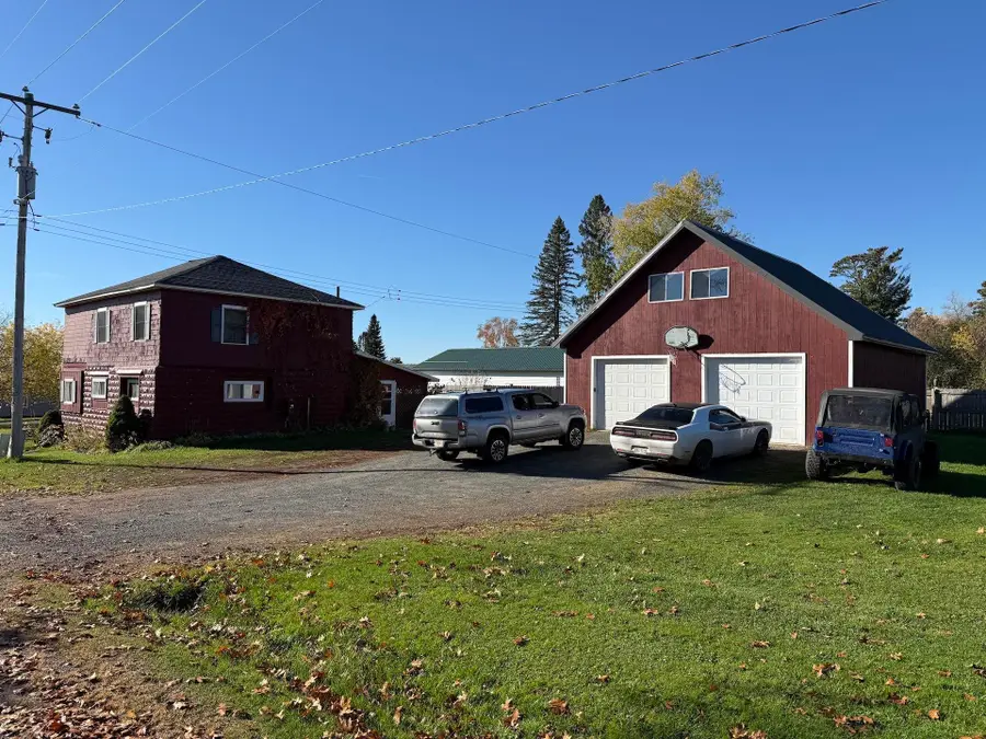 401 W 6th St, Washburn, WI 54891 - Image #2