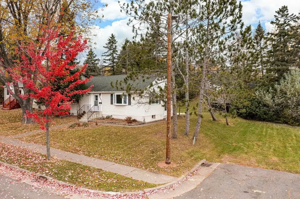 4931 Wyoming St, Duluth, MN 55804 - #1