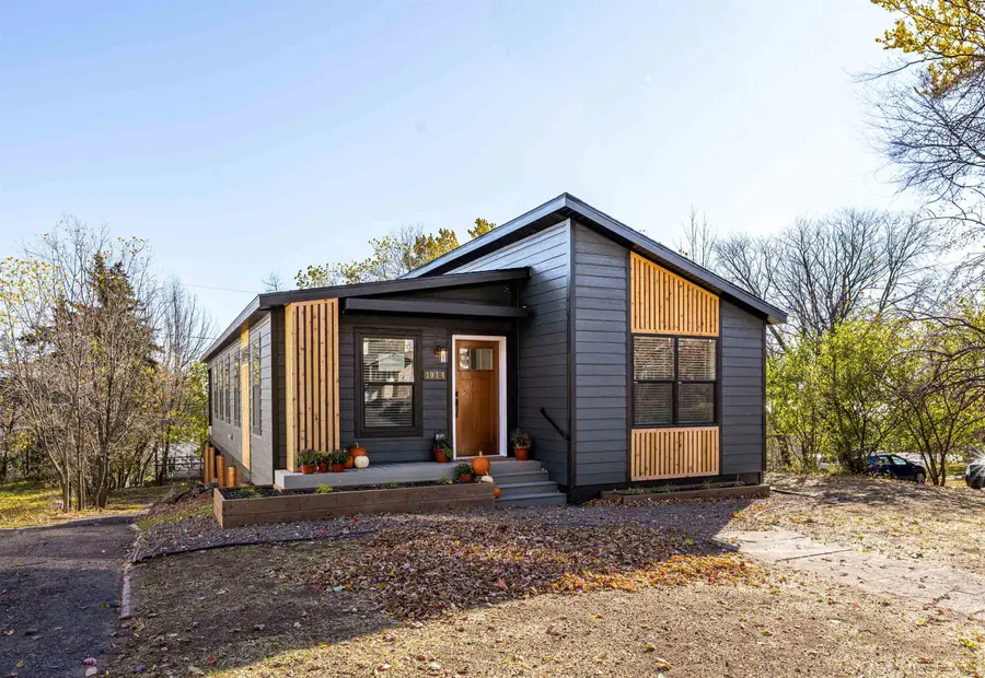 1914 E 1st St, Duluth, MN 55812 - Image #2